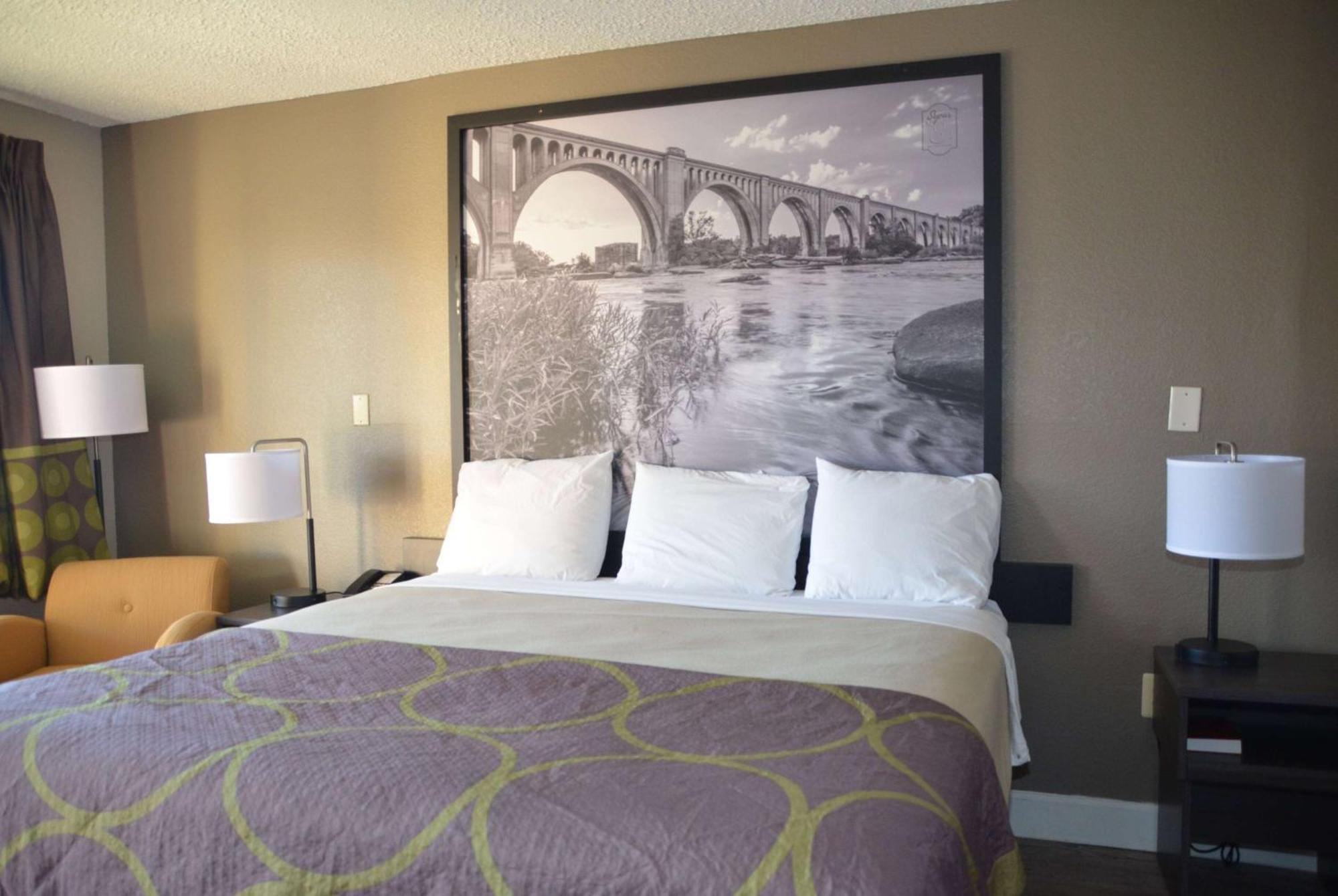 Super 8 By Wyndham Fredericksburg Hotel Exterior photo